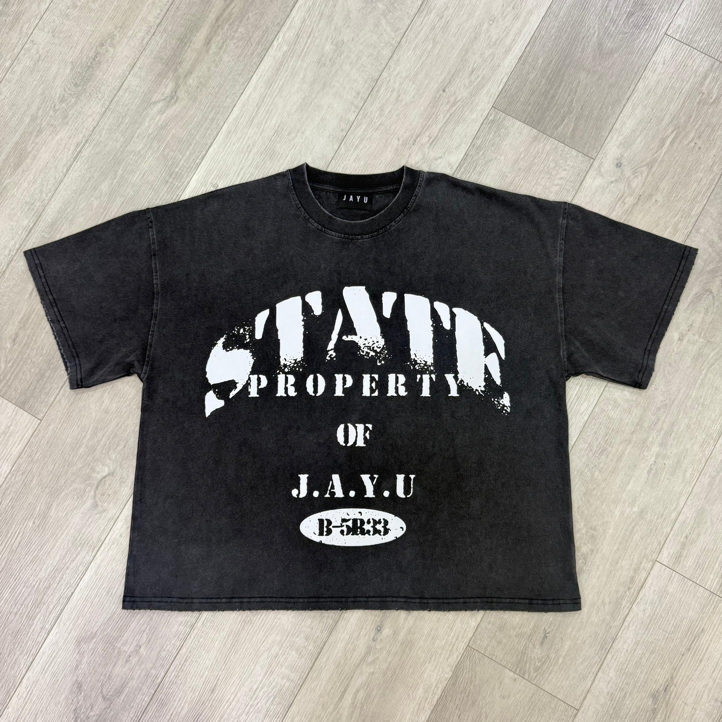 PROPERTY OF JAYU STATE "BE FREE" TEE (COAL/CHARCOAL)