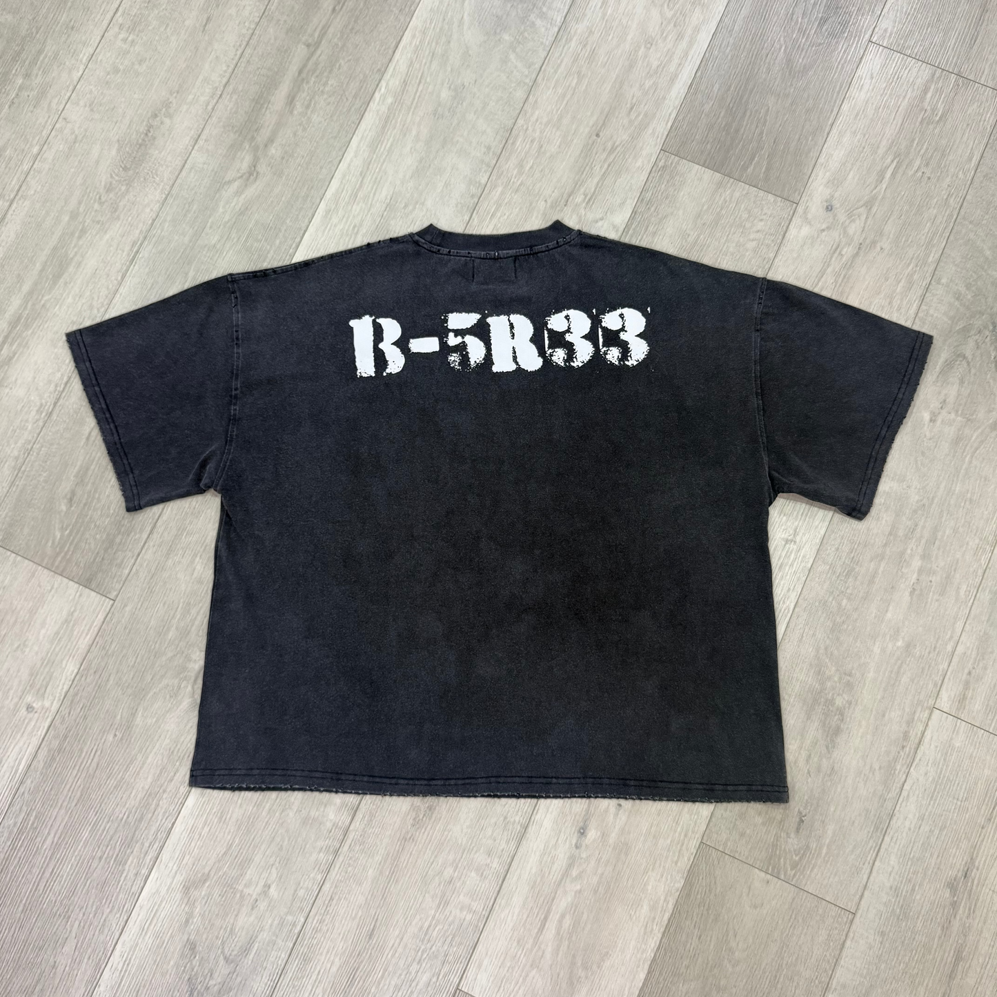 PROPERTY OF JAYU STATE "BE FREE" TEE (COAL/CHARCOAL)
