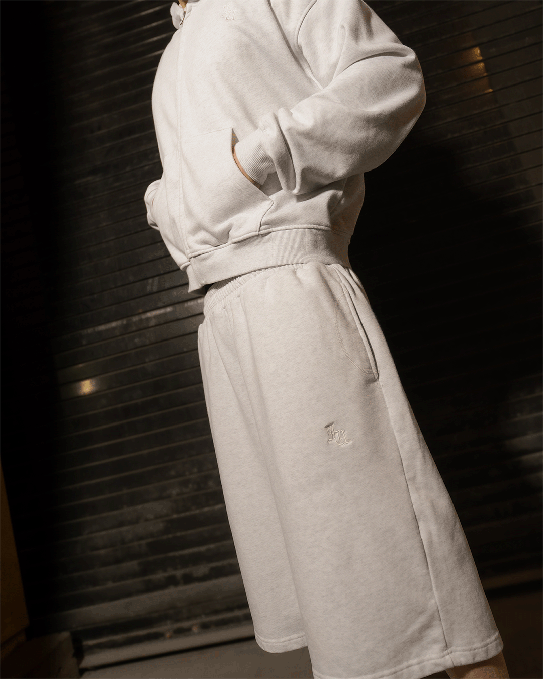 JAYU SWEAT SHORTS (LIGHT GREY)